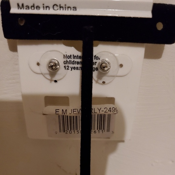 *U 📿👂💍 Necklace & Earring Set - Picture 3 of 7